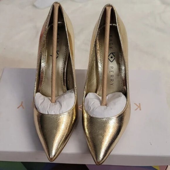 Katy Perry Pointed Toe Pumps - The Sissy - Picture 5 of 5